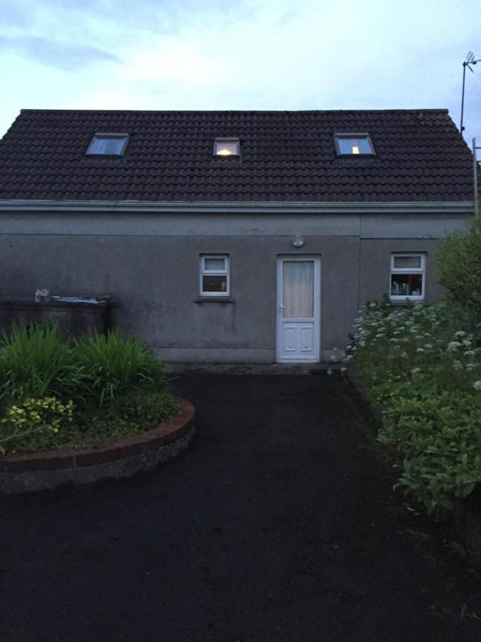 Two Bed Room Apartment Ballina  Exterior foto